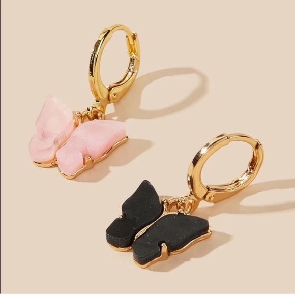 🆑10/$25🆑𝗖𝗟𝗘𝗔𝗥𝗔𝗡𝗖𝗘 Black Butterfly Hoop Earrings NEW - Picture 5 of 9